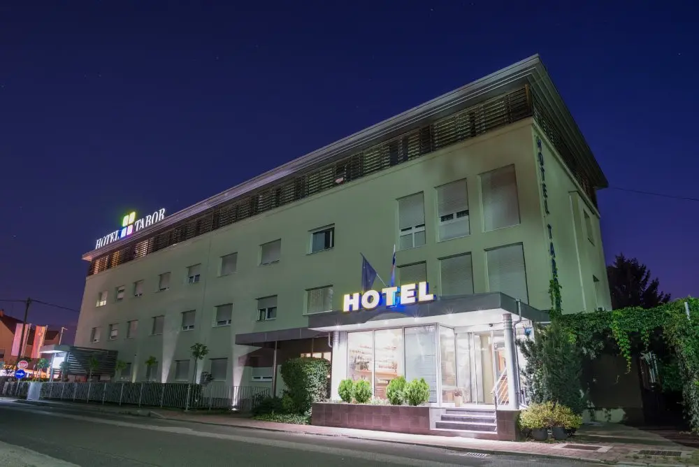 Hotel Tabor Ponoci By Night Maribor Slovenia Slovenija Pohorje Uros Leva