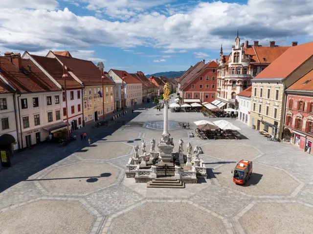 Glavni Trg Center Maribor Pohorje Slovenia Slovenia Drazen Stader Produkcija Studio DJI 0362