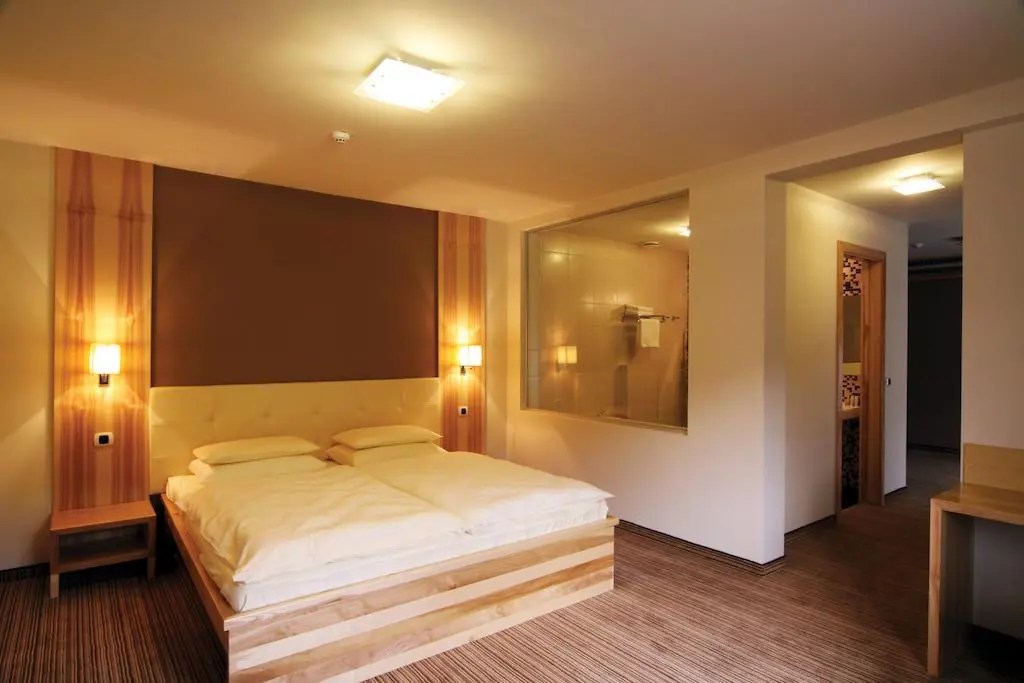 Hotel Dras Maribor Room