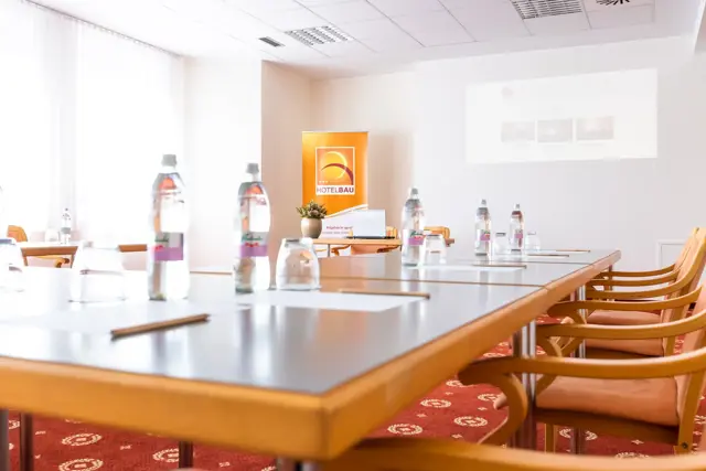 Rsz Seminar Room Hotel Bau 9