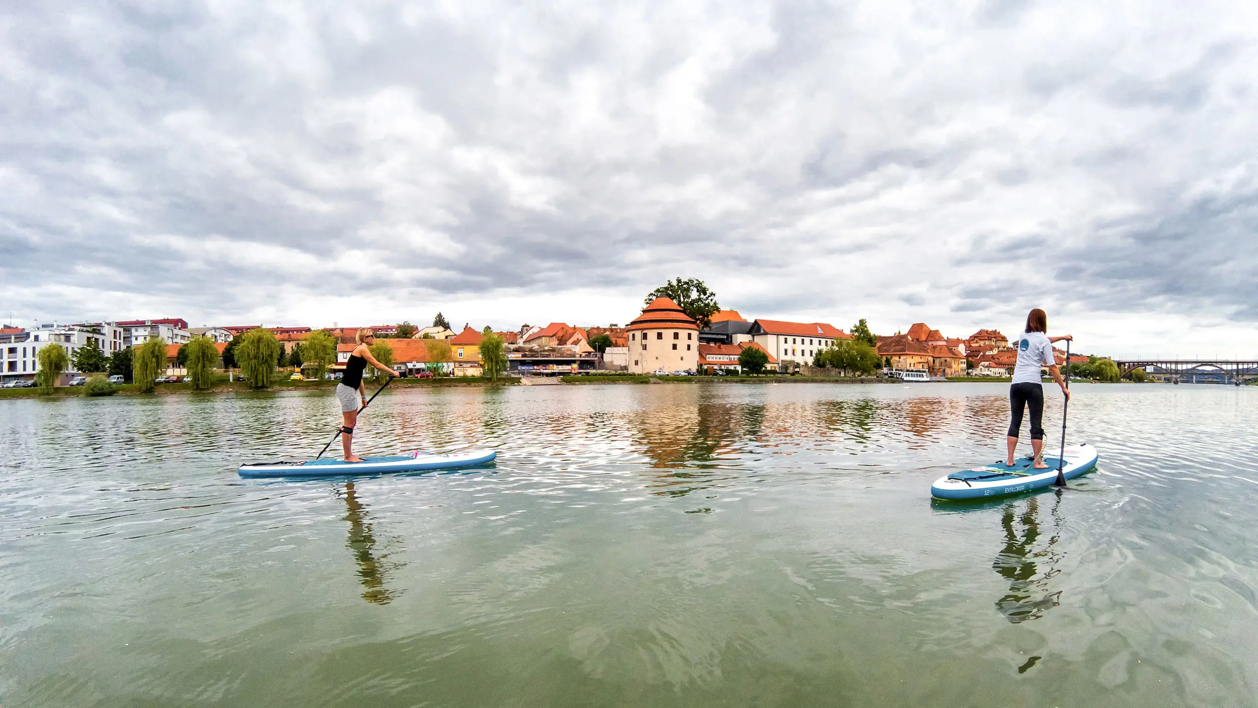 Supanje Na Dravi Maribor Pohorje Slovenija Bananaway 02