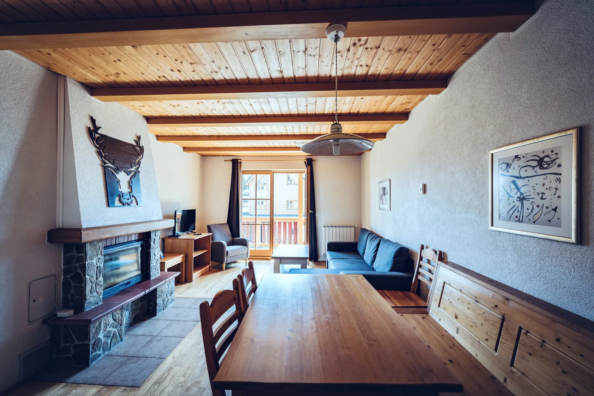 Wellness Spa Druzinski Apartma Bolfenk Dnevni Prostor Jedilnica Apartment Pohorje Slovenia