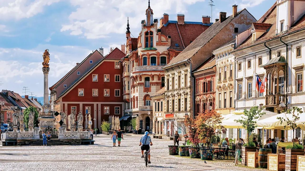 Glavni Trg Maribor Pohorje Slovenia Slovenija Shutterstock Roman Babakin