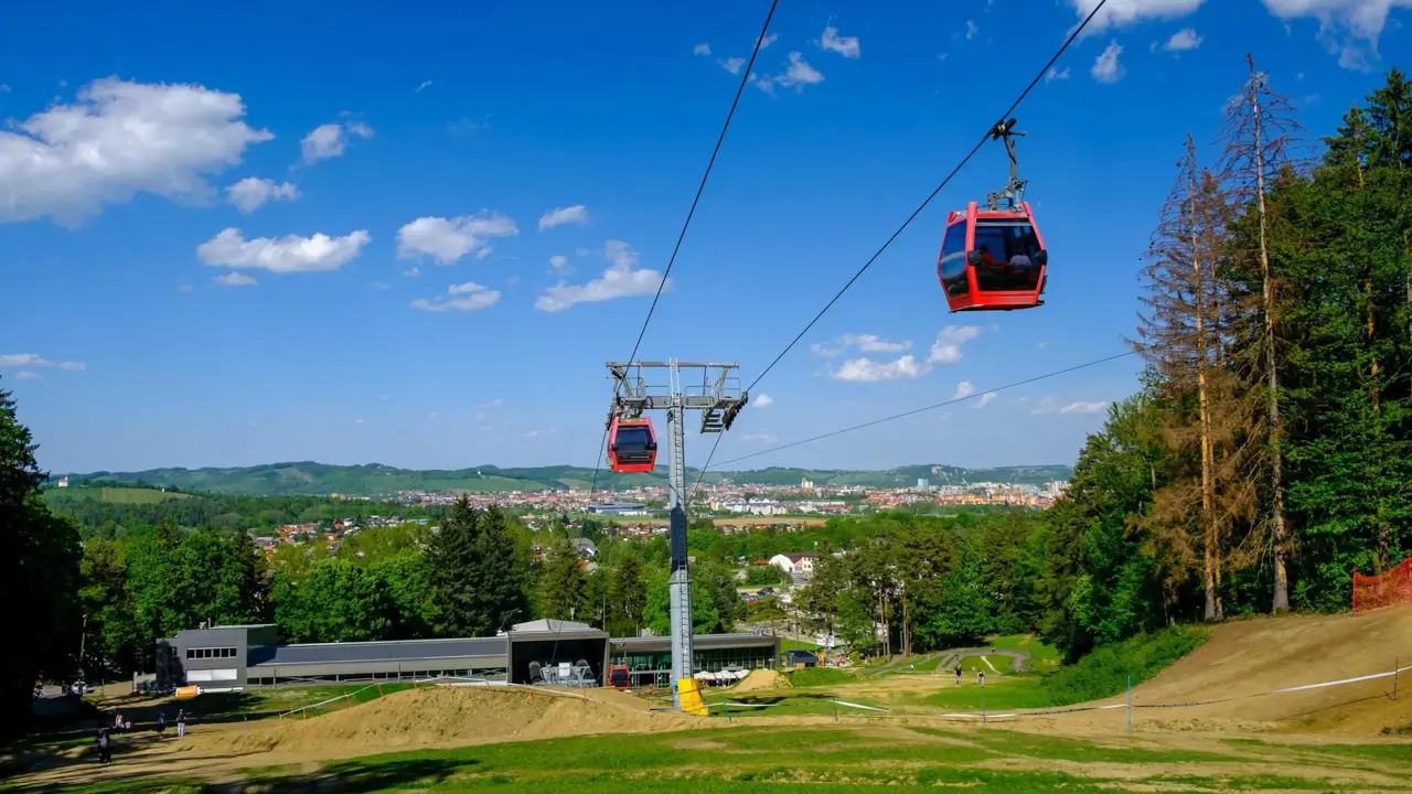 Gondola Pohorska Vzpenjaca Maribor Pohorje Slovenija Slovenia Shutterstock Andrej Safaric 2